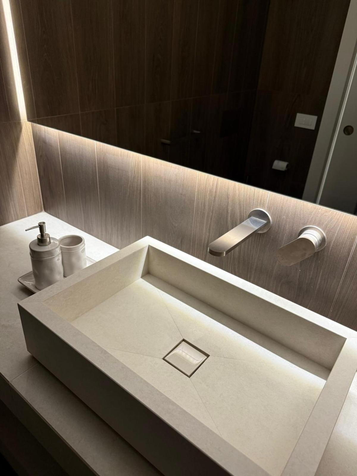Ando'S Boutique Apartment Mediolan Zewnętrze zdjęcie